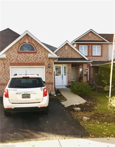 127 ST. LAWRENCE Drive, Welland, ON L3C 7H3