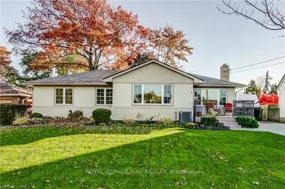 9 LORRAINE Street, Niagara-on-the-Lake, ON L0S 1J0