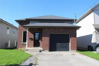 262 Deere Street, Welland, On L3b 2l8