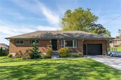 131 LAKEWOOD Avenue, Fort Erie, ON L0S 1B0
