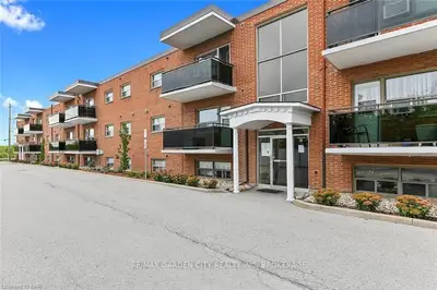 264 OAKDALE Avenue 104, St. Catharines, ON L2P 2K4