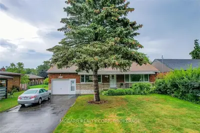 3676 GAINSBOROUGH Avenue, Niagara Falls, ON L2J 2V2