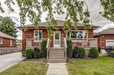 124 CLARKE Street, Port Colborne, ON L3K 2G3