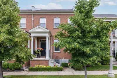 82 Garrison Village Drive, Niagara-on-the-lake, On L0s 1j0