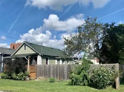 83 Neff Street, Port Colborne, On L3k 3t2