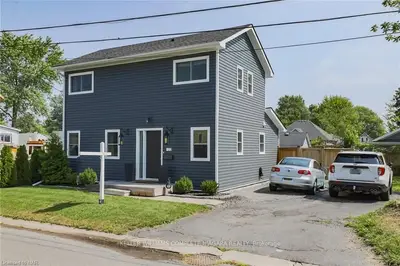 22 Parkview Avenue, Fort Erie, On L2a 5l7