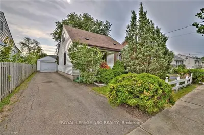 9 Aberdeen Court, Fort Erie, On L2a 3y7