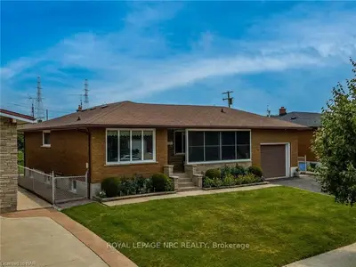 64 EASTDALE Crescent, Welland, ON L3B 1E8