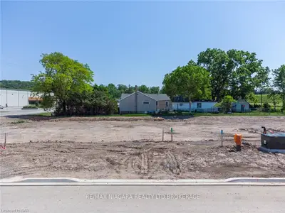 106 Millpond, Niagara-on-the-lake, On, L0s 1j0