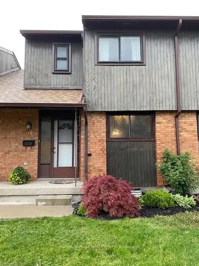 49 PEEL Street E 16, Haldimand County, ON N0A 1J0