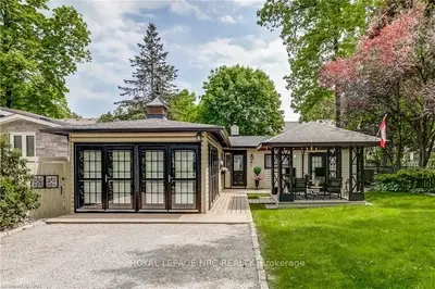 9 SHAKESPEARE Avenue, Niagara-on-the-Lake, ON L0S 1J0