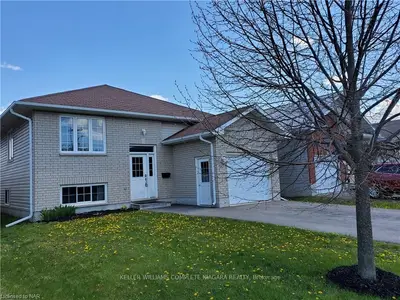 104 ADELAIDE Street S, Kawartha Lakes, ON K9V 6G1