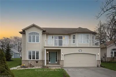 21 BAYVIEW Lane, Port Colborne, ON L3K 6A9