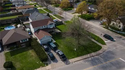 3041 Portage Road, Niagara Falls, On L2j 2j8