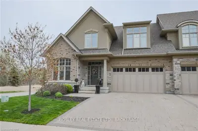 16 EVERGREEN Lane, Niagara-on-the-Lake, ON L0S 1J0