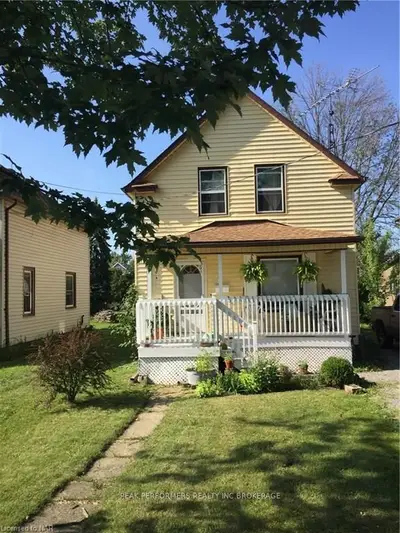 34 SIXTH Street, Welland, ON L3B 5A5
