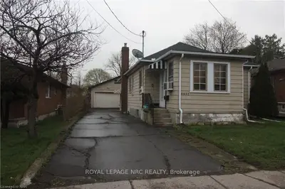 6082 PROSPECT Street, Niagara Falls, ON L2G 1G8