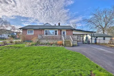 301 HIGHLAND Avenue, Fort Erie, ON L2A 2Y1
