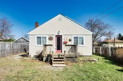 3006 Dorchester Road, Niagara Falls, ON L2J 2Z6