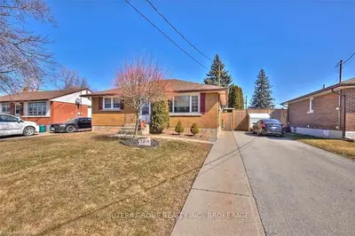 7316 MERRITT Avenue, Niagara Falls, ON L2G 5C4