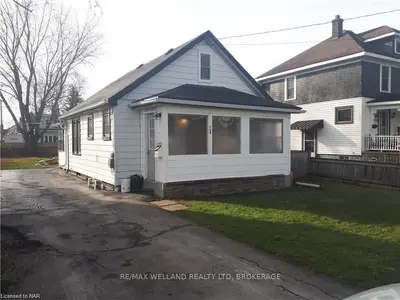 168 Borden Avenue, Port Colborne, ON L3K 3Z8