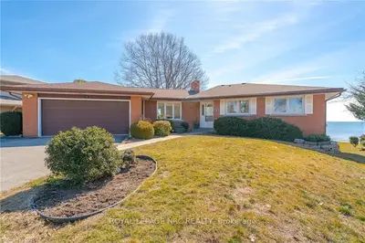 8 Orchard Drive, Port Colborne, ON L3K 2T2