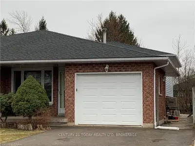 21 WOODLAND Drive, Welland, ON L3C 7C9
