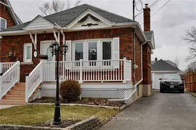 73 Delhi Street, Port Colborne, ON L3K 3K7