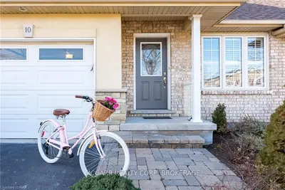 10 HOPE AVENUE Avenue, Niagara-on-the-Lake, ON L0S 1T0
