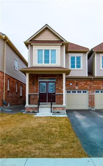 9594 Tallgrass Avenue, Niagara Falls, ON L2G 0A4