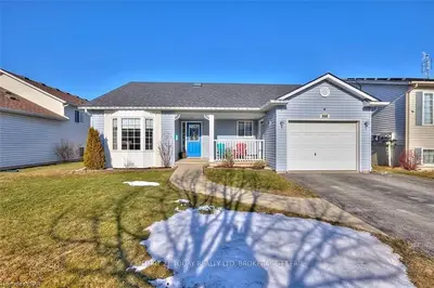 868 CANADA Drive, Fort Erie, ON L2A 6E9