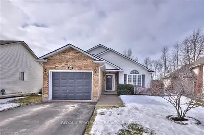 885 CANADA Drive, Fort Erie, ON L2A 6E9