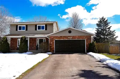 7412 Petrullo Court, Niagara Falls, ON L2H 2K4
