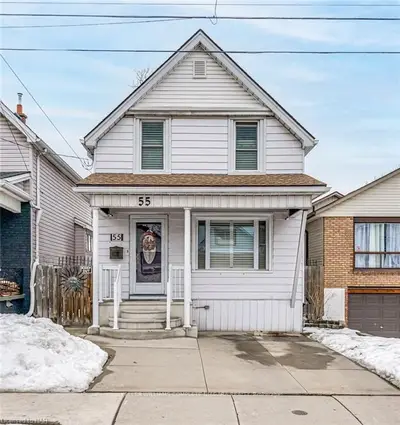 55 ROBINS Avenue, Hamilton, ON L8H 4N3