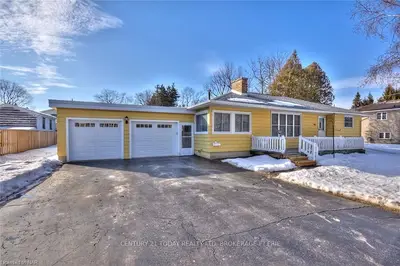945 BUFFALO Road, Fort Erie, ON L2A 5H3