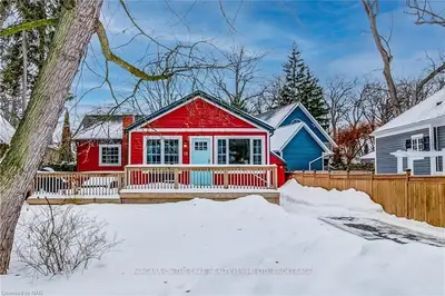 10 WYCKLIFFE Avenue, Niagara-on-the-Lake, ON L0S 1J0