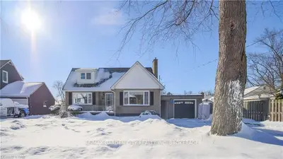 27 BEECHWOOD Avenue, Welland, ON L3C 3X3