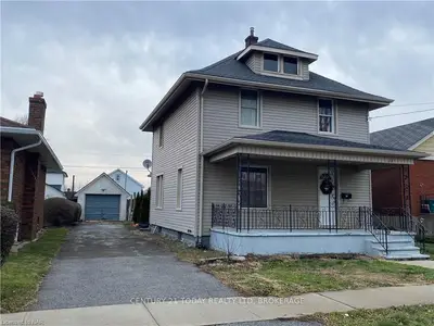 28 CHRISTMAS Street, Port Colborne, ON L3K 1M2