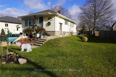 87 Homewood Avenue, Port Colborne, ON L3K 5L7