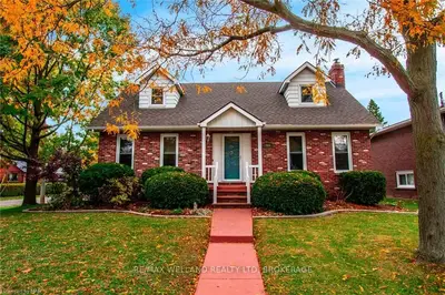 369 SUGARLOAF Street, Port Colborne, ON L3K 2P5