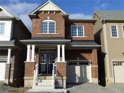 8791 Sourgum Avenue, Niagara Falls, On L2h 3s3