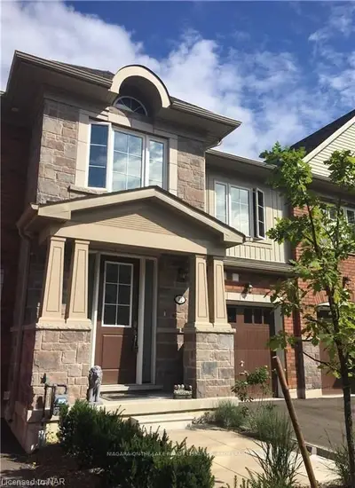 12 GEORGE Manor, Niagara-on-the-Lake, ON L0S 1J0