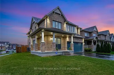 7802 SWEET BIRCH Road, Niagara Falls, ON L2H 0N2