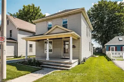 93 King Street, Port Colborne, On L3k 4g1