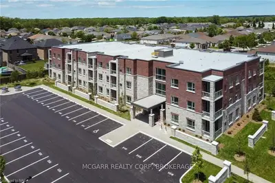 529 South Pelham Road 302, Welland, On L3c 3c7