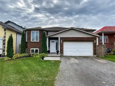 7792 CHARNWOOD Avenue, Niagara Falls, ON L2H 3E2