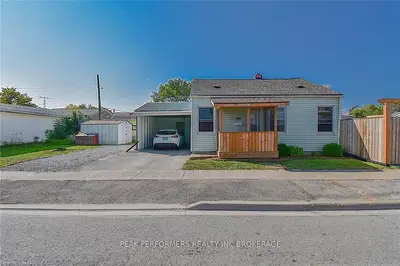 104 Southworth Street, Welland, ON L3B 1Y8
