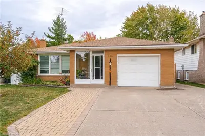 100 Royal Oak Drive, Welland, On L3c 5v9