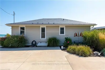 2718 NORTH SHORE Drive, Haldimand County, ON N0A 1K0