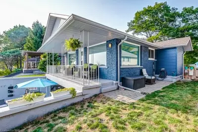 10555 LAKESHORE Road, Wainfleet, ON L0S 1V0